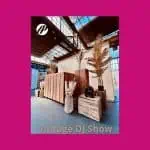 ๐๐ก๐ ๐๐ข๐ง๐ญ๐๐ ๐ ๐๐ฒ ๐๐ซ๐ญ๐ข๐ฌ๐ญ๐ข๐ ๐๐ซ๐จ๐๐ฎ๐๐ญ๐ข๐จ๐ง๐ฌ ๐ง
Wat is hij tof hรฉ? ๐ Dit weekend staat deze ๐๐ฑ๐๐ฅ๐ฎ๐ฌ๐ข๐๐ฏ๐ ๐๐ฃ ๐ฌ๐ก๐จ๐ฐ opgesteld tijdens @onefineweddingday ๐ in de @werkspoorkathedraal in Utrecht.
#bruiloftdj #trouwbeurs #djmeubel #huwelijksfeest